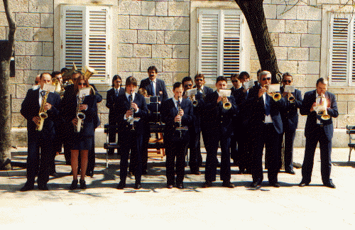 Gcroazia2.gif (103087 byte)